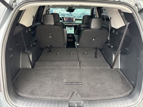 Used 2025 Hyundai Palisade SEL FWD image 12