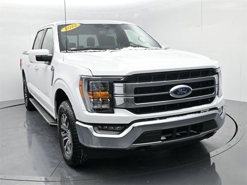 Used 2022 Ford F150 Lariat image 2