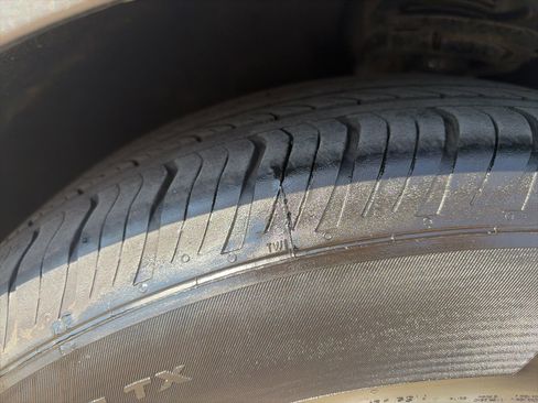 Used 2020 Ford Escape SE image 10