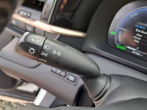 Used 2024 Toyota Crown AWD/4WD image 27