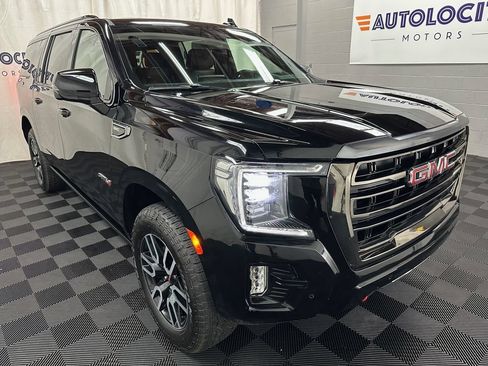 Used 2023 GMC Yukon XL AT4 w/ AT4 Premium Package AWD/4WD image 2