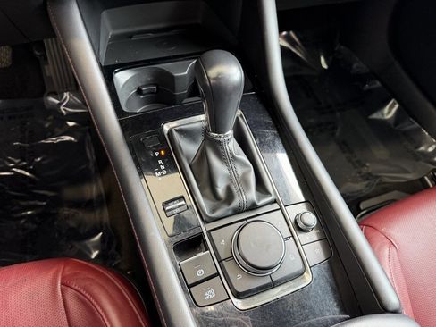 Used 2024 MAZDA MAZDA3 s image 24