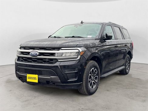 Used 2022 Ford Expedition XLT image 1