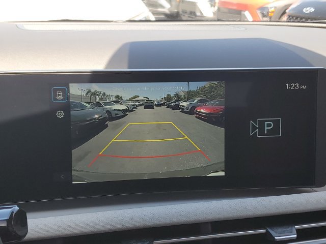 Certified 2025 Hyundai Tucson SEL FWD image 17