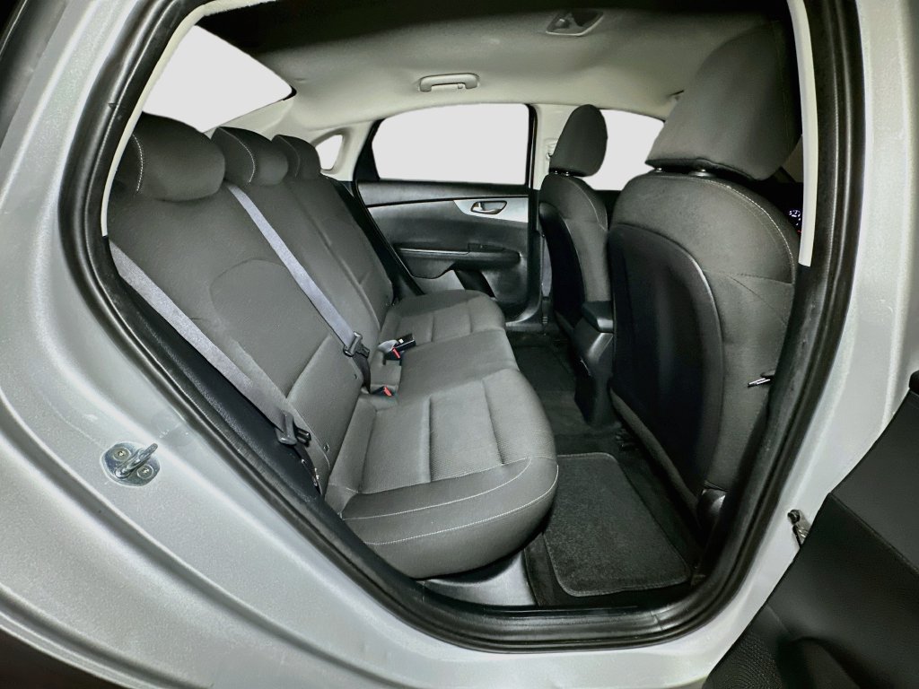 Used 2021 Kia Forte LXS FWD image 37
