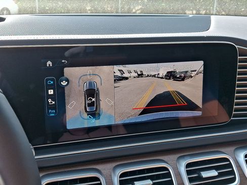 New 2026 Mercedes-Benz GLE 450 4MATIC image 14