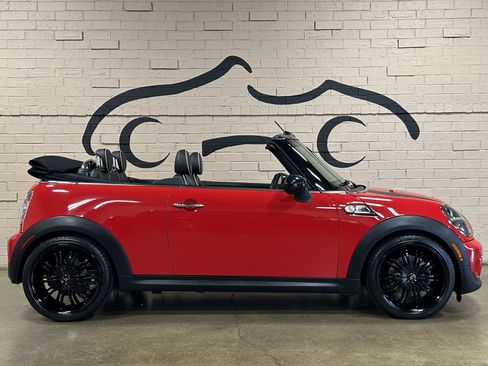 Used 2014 MINI Cooper S FWD image 4