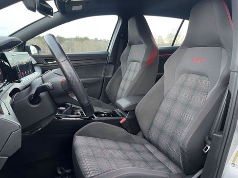 Used 2024 Volkswagen GTI SE image 27