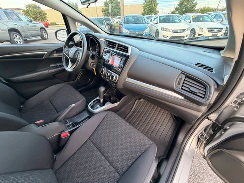 Used 2017 Honda Fit LX image 18