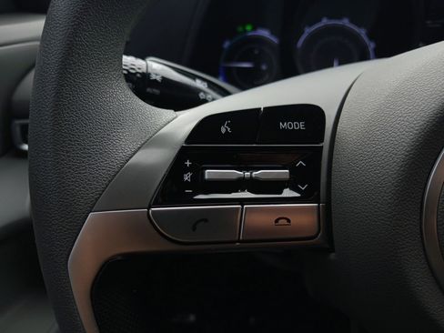 Used 2023 Hyundai Elantra Blue image 16