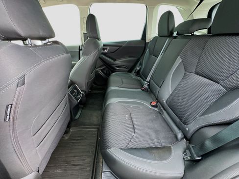 Used 2023 Subaru Forester Premium w/ Popular Package #2 AWD/4WD image 16