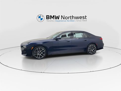 New 2026 BMW 740i xDrive w/ Executive Package image 10