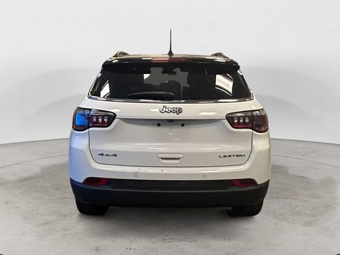 Used 2025 Jeep Compass Limited AWD/4WD image 5