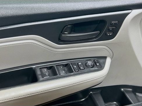 Used 2019 Honda Odyssey EX-L image 18