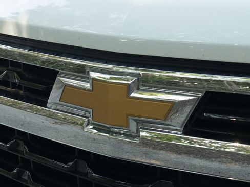 Used 2023 Chevrolet Silverado 1500 LT image 32