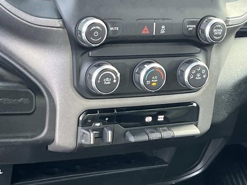 Used 2022 RAM 2500 Tradesman w/ Chrome Appearance Group image 30