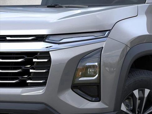 New 2026 Chevrolet Equinox LT image 10