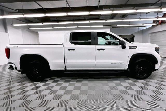 Used 2026 GMC Sierra 1500 Pro w/ Graphite Edition AWD/4WD image 15