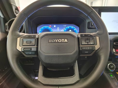 Used 2025 Toyota Land Cruiser w/ Premium Package image 27