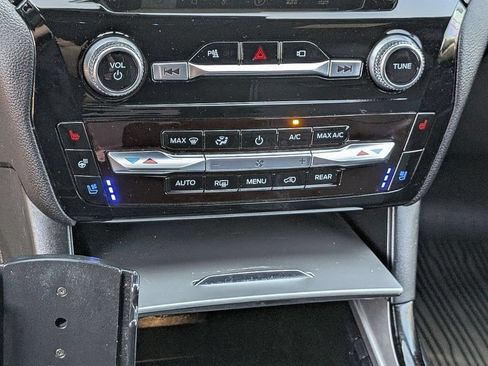 Used 2022 Ford Explorer ST w/ Equipment Group 401A AWD/4WD image 32