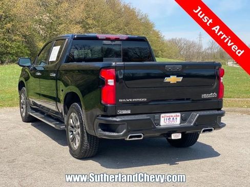 Used 2024 Chevrolet Silverado 1500 High Country w/ Technology Package image 4