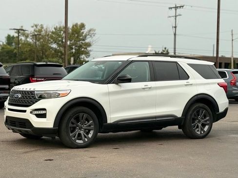 Certified 2023 Ford Explorer XLT w/ Equipment Group 202A AWD/4WD image 41