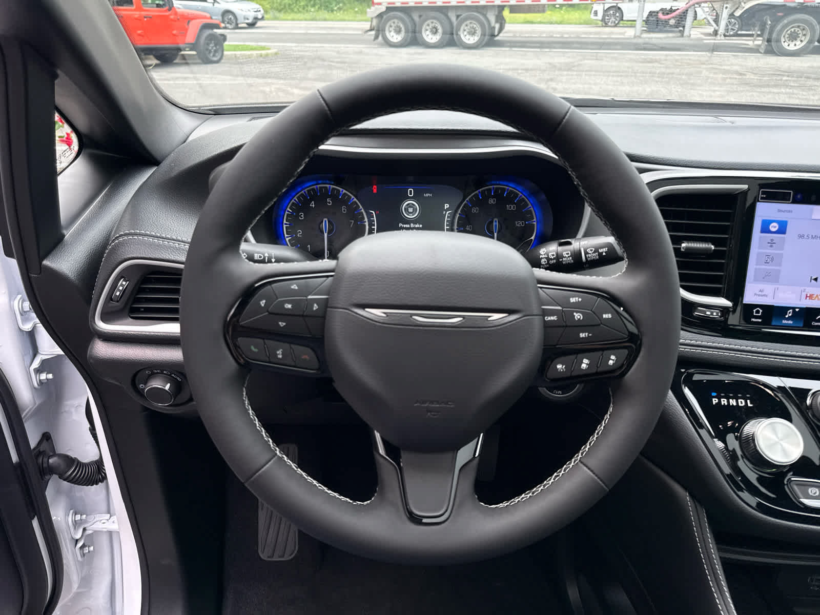 New 2027 Chrysler Pacifica Limited AWD/4WD image 20