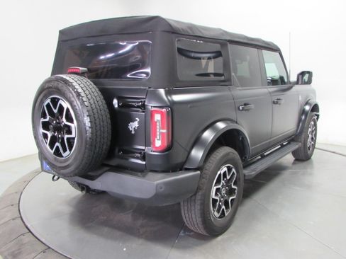 Certified 2022 Ford Bronco Outer Banks AWD/4WD image 7