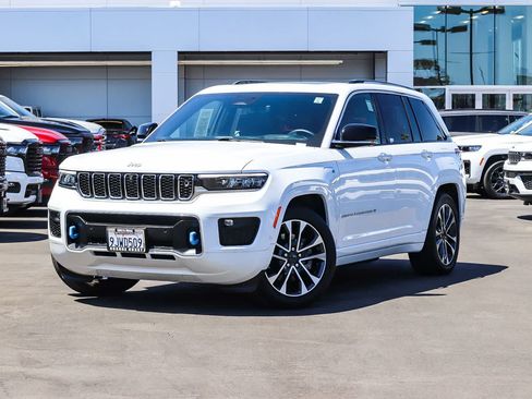 Used 2023 Jeep Grand Cherokee Overland w/ Advanced Protech Group III AWD/4WD image 1
