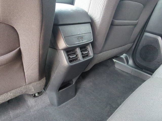 Used 2026 Chevrolet Equinox LT AWD/4WD image 23