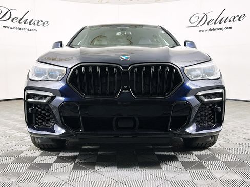 Used 2022 BMW X6 M50i image 2