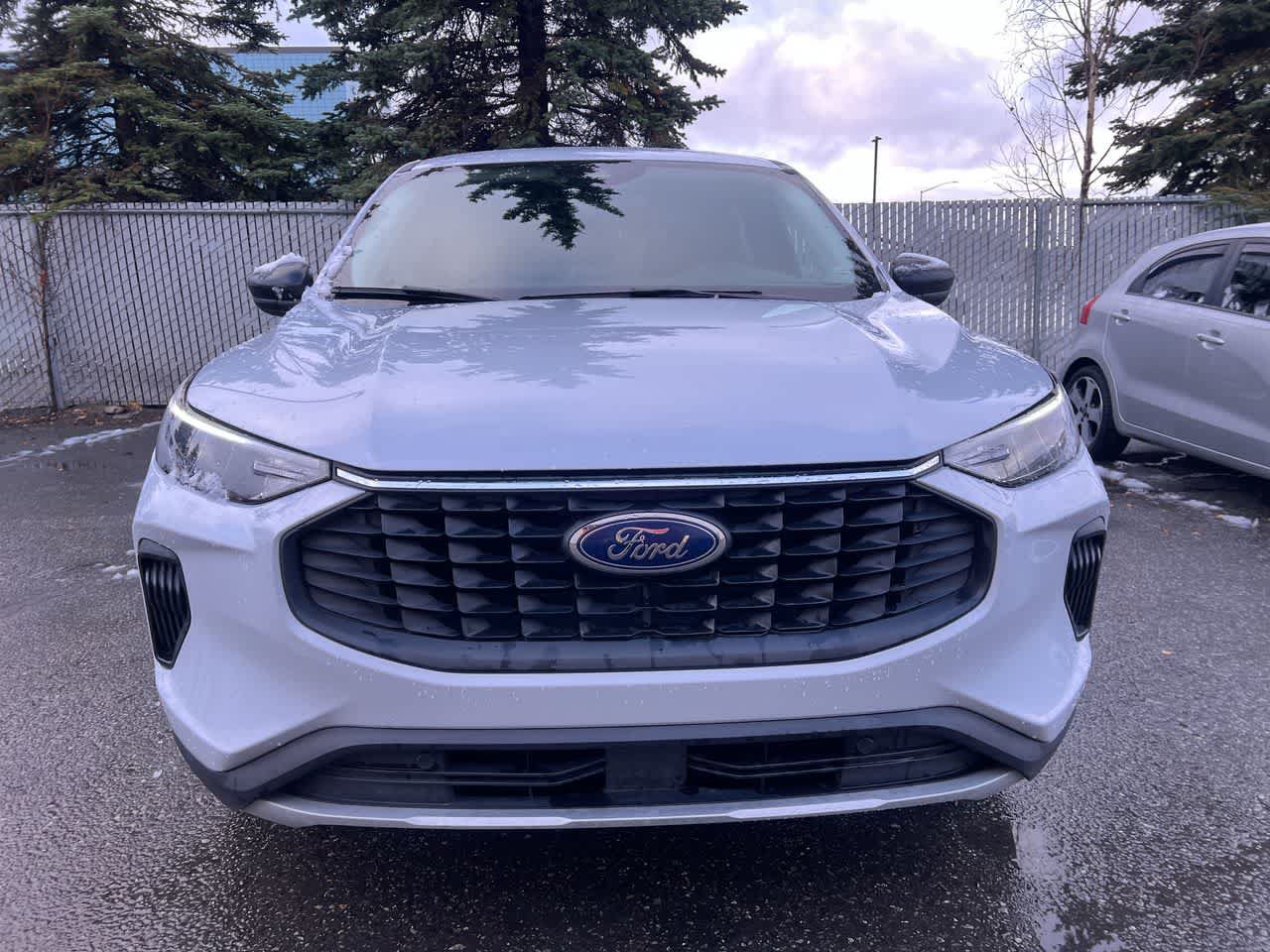 Used 2025 Ford Escape Active AWD/4WD image 29