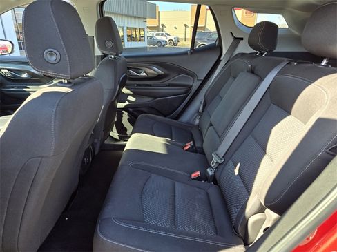 Used 2023 GMC Terrain SLE image 12