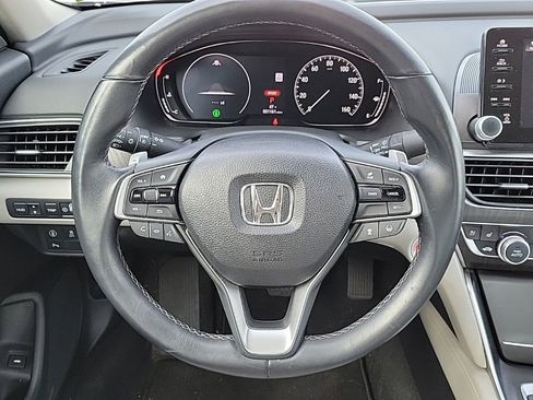 Used 2018 Honda Accord Touring image 20