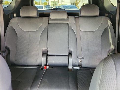 Used 2023 Hyundai Santa Fe SEL FWD image 17