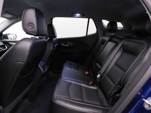 Used 2023 GMC Terrain SLT image 18