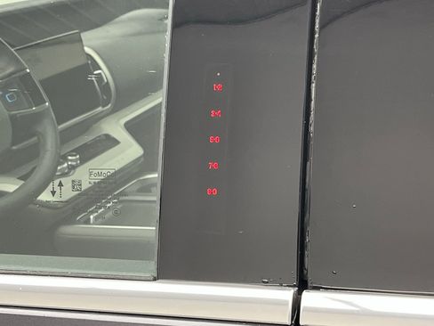 Used 2025 Ford Expedition Active image 9