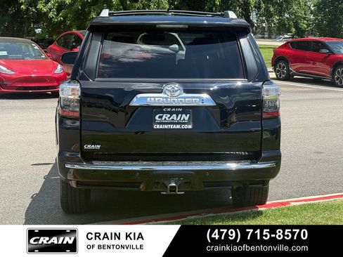 Used 2015 Toyota 4Runner Limited AWD/4WD image 6