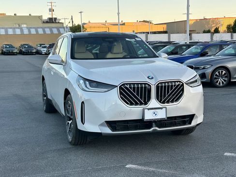 New 2026 BMW X3 xDrive30i w/ Premium Package AWD/4WD image 7