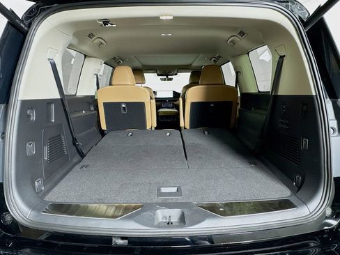 Used 2025 INFINITI QX80 Luxe image 31