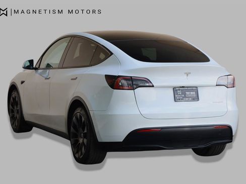 Used 2020 Tesla Model Y Long Range AWD/4WD image 7