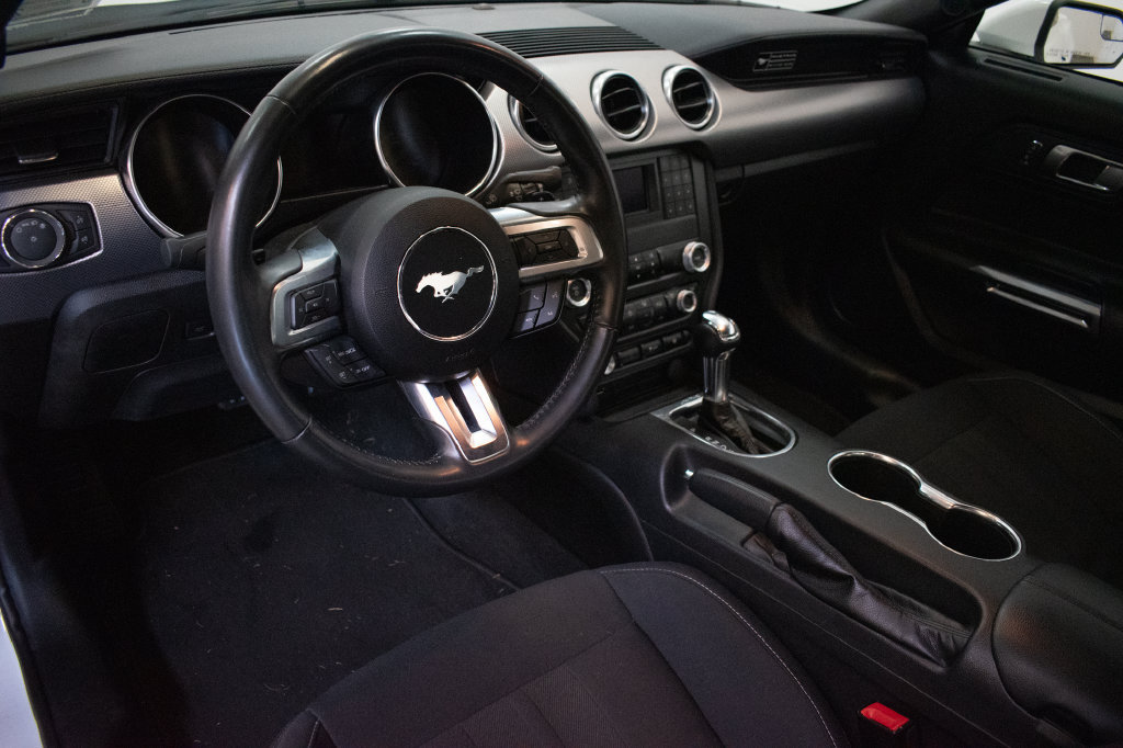Used 2020 Ford Mustang GT RWD image 12