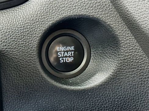 Used 2024 Toyota Corolla Cross XLE AWD/4WD image 18
