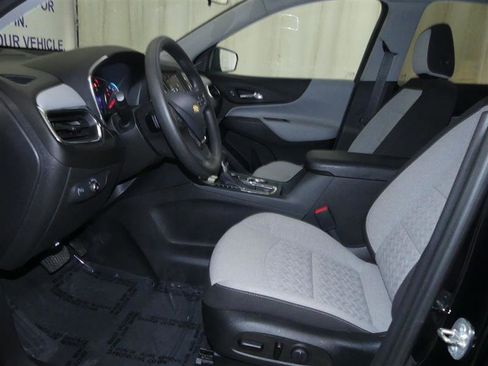 Used 2023 Chevrolet Equinox LT image 20