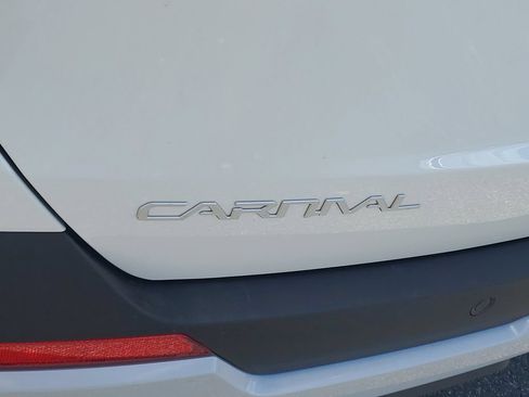 New 2026 Kia Carnival FWD image 28