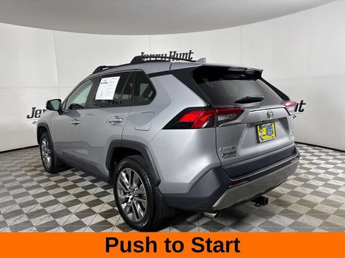 Used 2022 Toyota RAV4 Limited w/ Limited Grade Weather Package AWD/4WD image 9