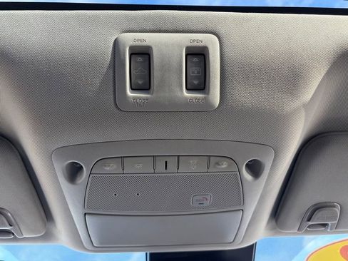 Certified 2022 Nissan Murano Platinum w/ Cargo Package image 19