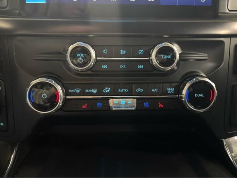 Used 2023 Ford F150 Lariat w/ Equipment Group 502A High image 16