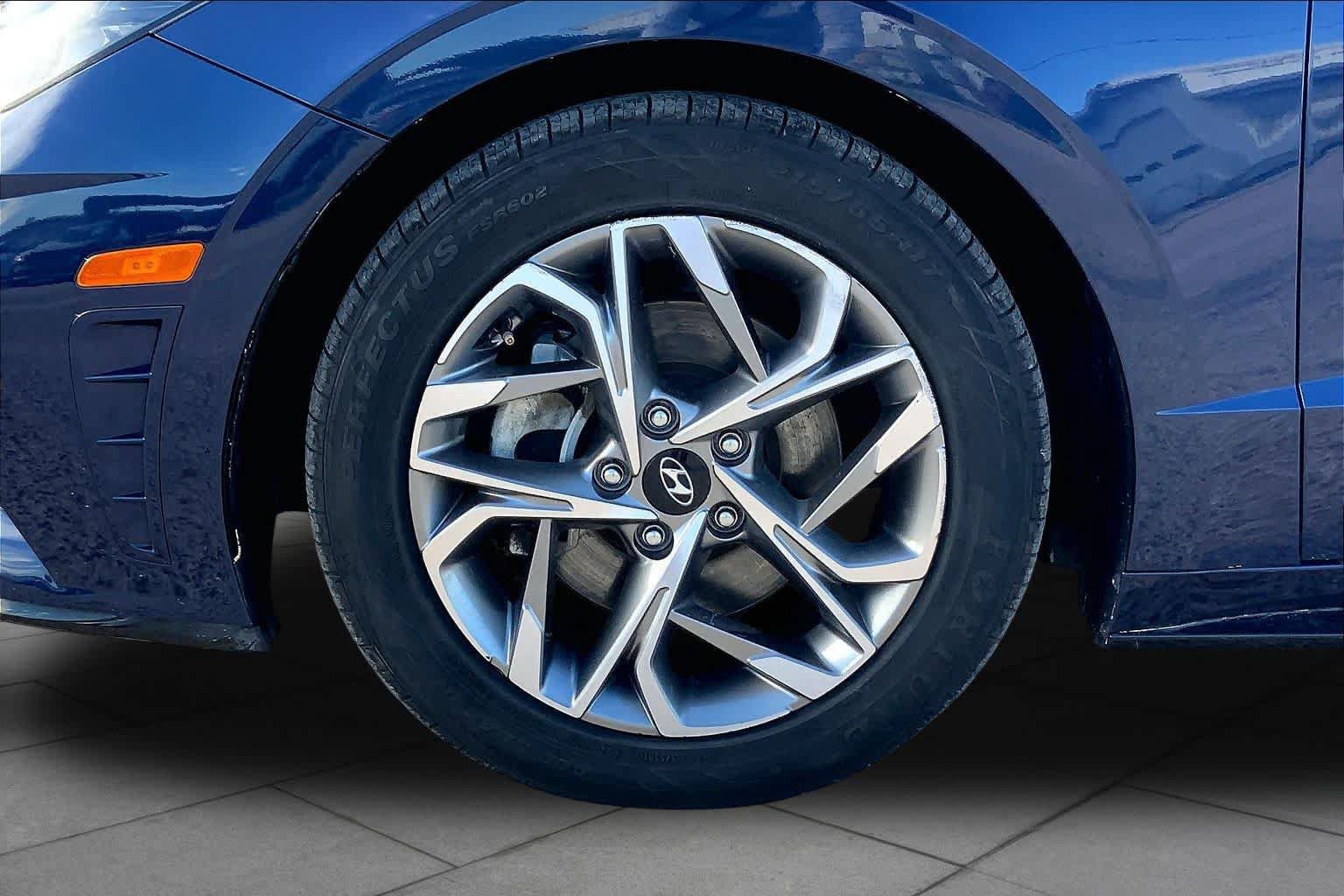Used 2021 Hyundai Sonata SEL w/ Cargo Package FWD image 11