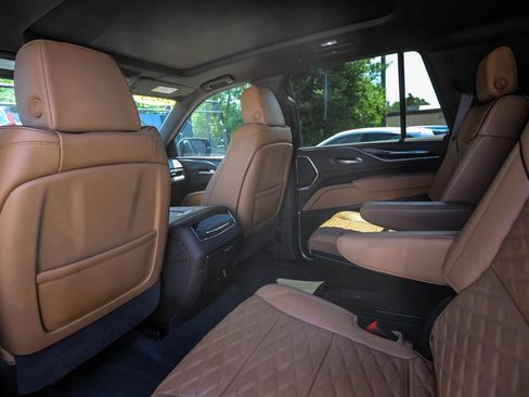 Used 2023 Cadillac Escalade Sport w/ Touring Package AWD/4WD image 21